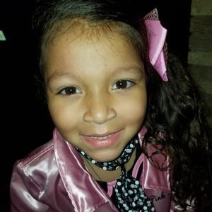 Meet your Posher, Maddie